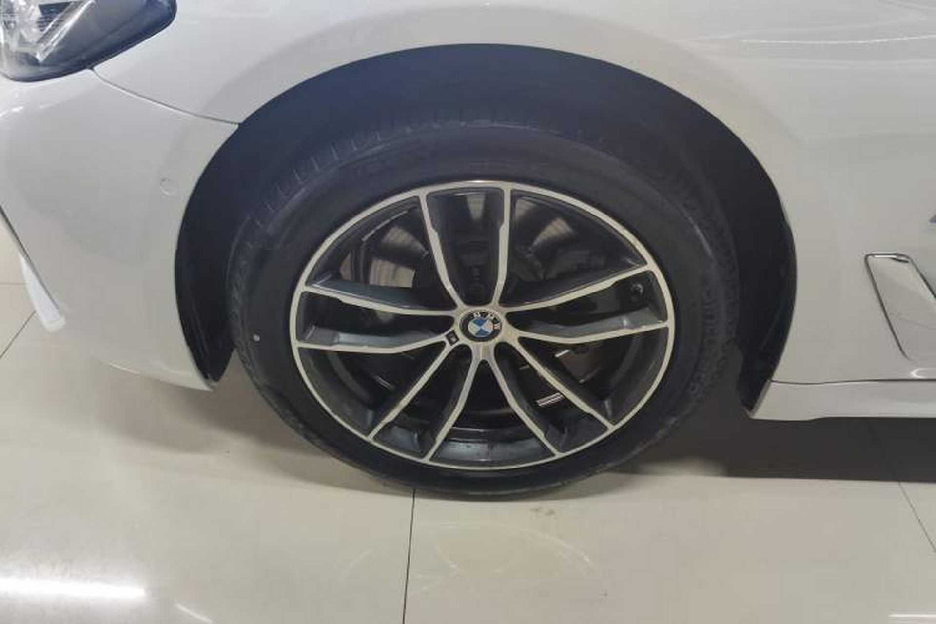 Used BMW 5 Series 2022 Restyled 525Li M Sport Package Exterior 4