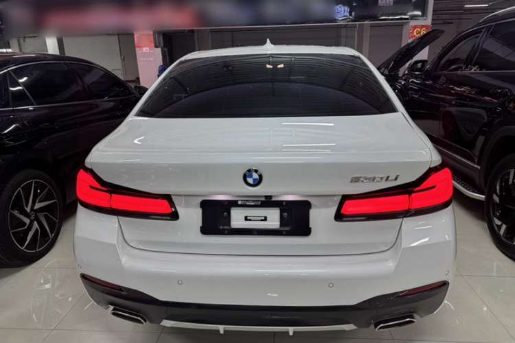 Used BMW 5 Series 2022 Second Facelift 530Li Leading Edition M Sport Package Exterior 4