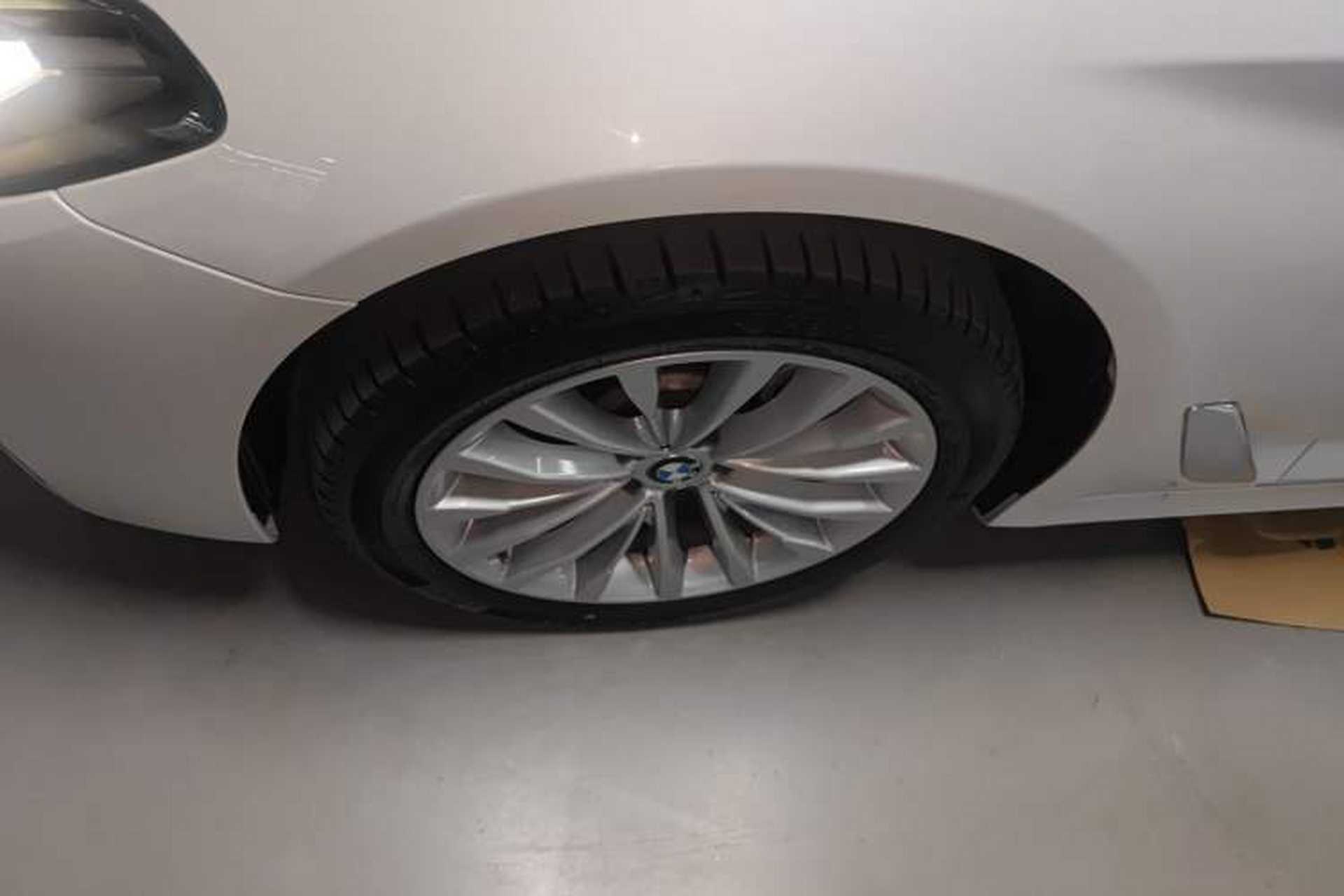 Used BMW 5 Series 2022 Second Facelift 525Li Luxury Package Exterior 4