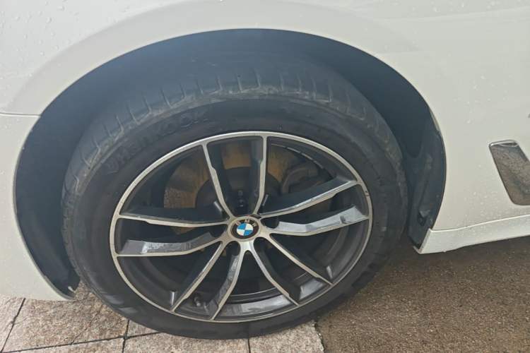 Used BMW 5 Series 2022 Second Facelift 525Li M Sport Package Exterior 4