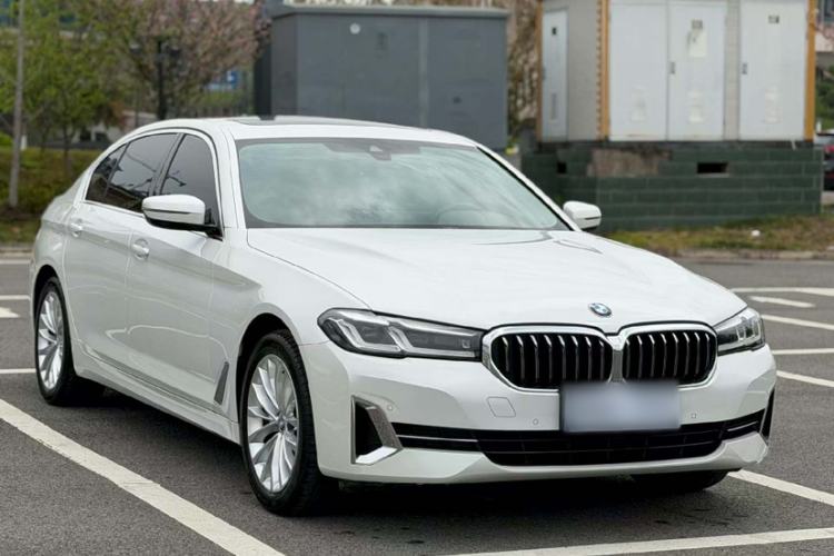 Used BMW 5 Series 2022 Restyled 525Li Luxury Package Exterior 5