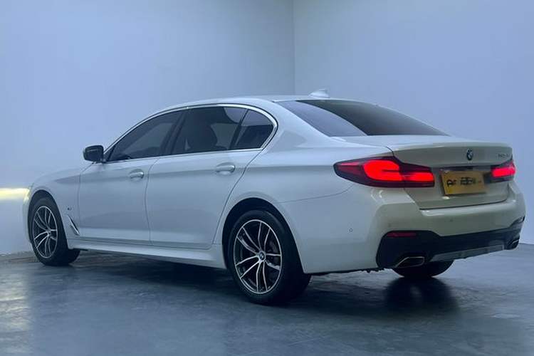 Used BMW 5 Series 2022 Restyled 525Li M Sport Package Exterior 5
