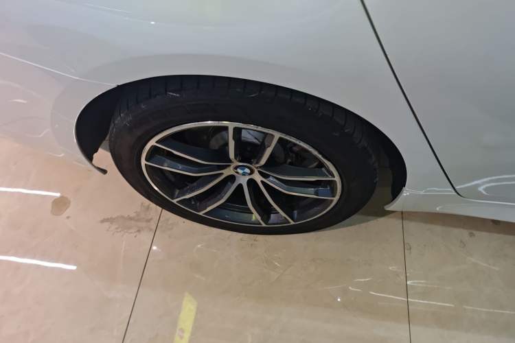 Used BMW 5 Series 2022 Second Facelift 525Li M Sport Package Exterior 5