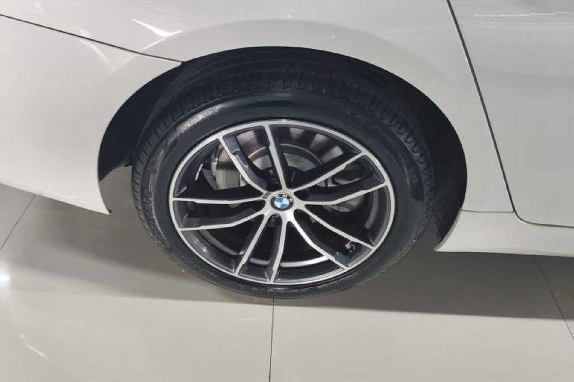 Used BMW 5 Series 2022 Restyled 525Li M Sport Package Exterior 5