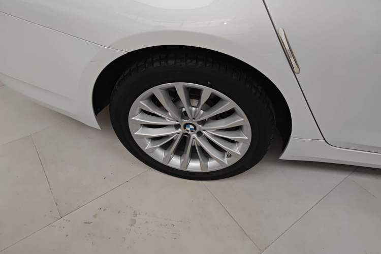 Used BMW 5 Series 2022 Restyled 525Li Luxury Package Exterior 5