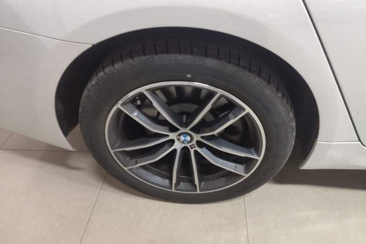 Used BMW 5 Series 2022 Second Facelift 525Li M Sport Package Exterior 5