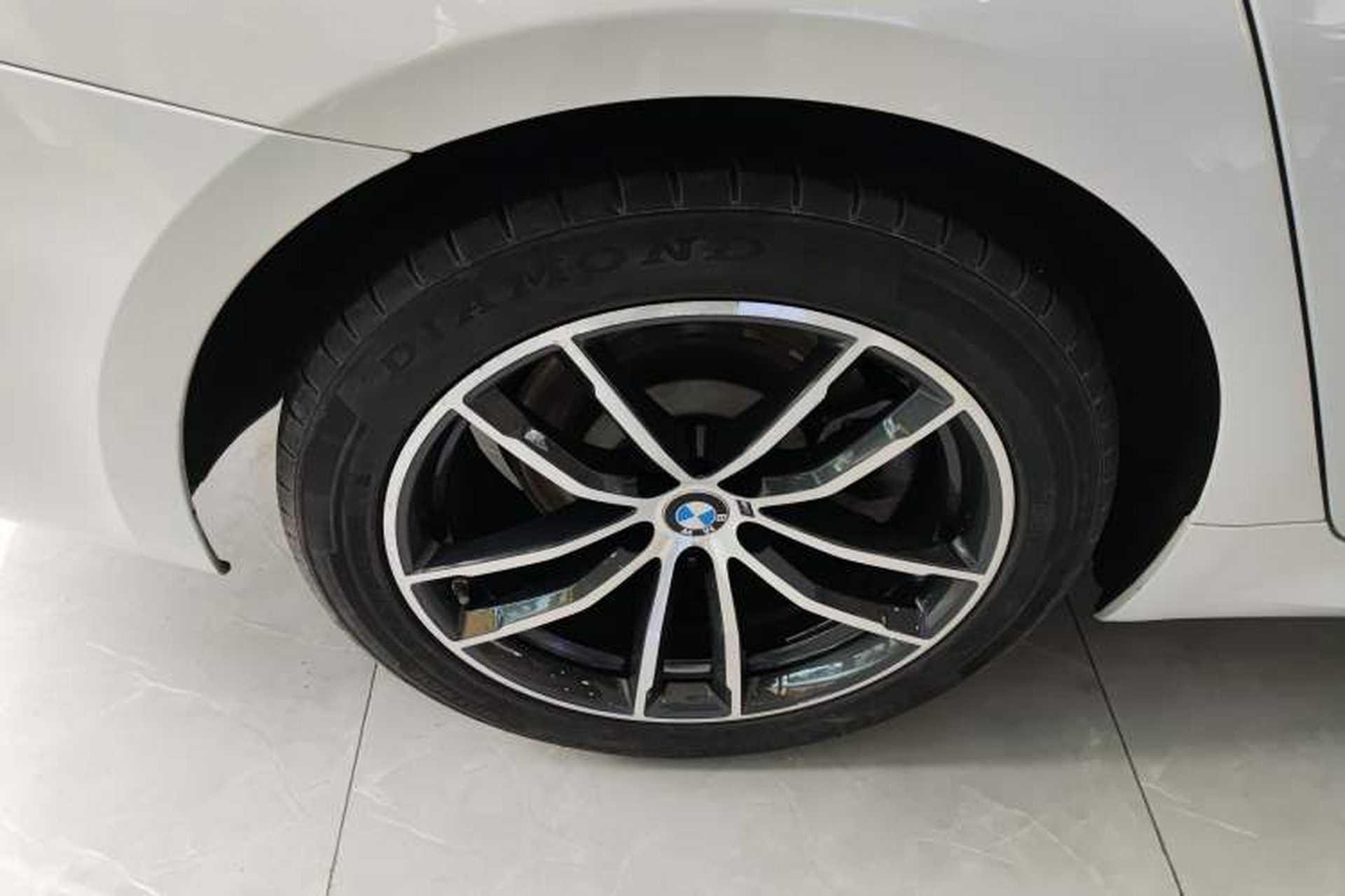 Used BMW 5 Series 2022 Restyled 525Li M Sport Package Exterior 5