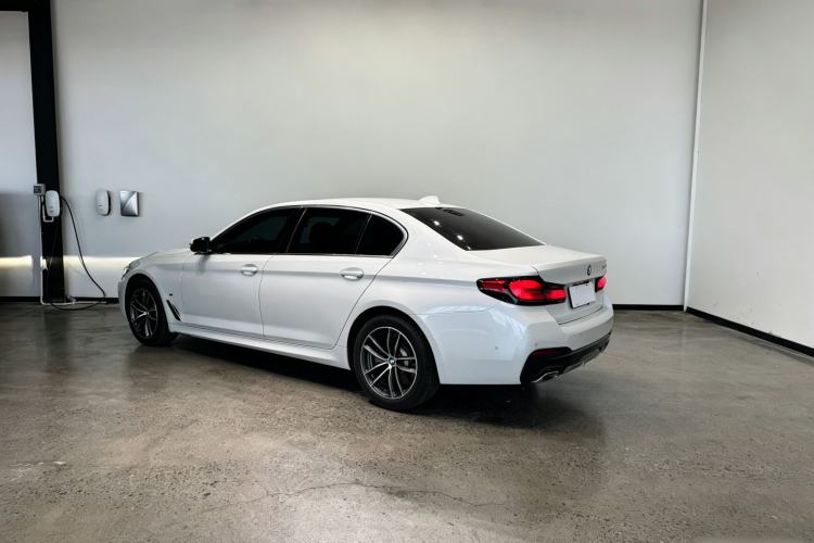 Used BMW 5 Series 2022 Restyled 525Li M Sport Package Exterior 6