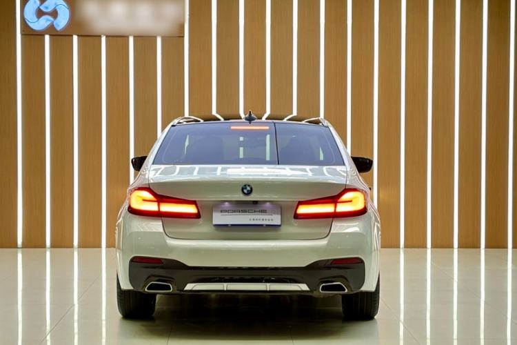 Used BMW 5 Series 2022 525Li M Sport Package Exterior 6