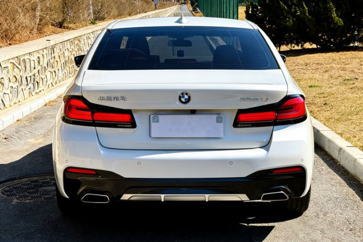 Used BMW 5 Series 2022 Second Facelift 525Li M Sport Package Exterior 6