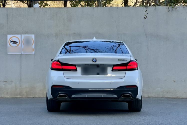 Used BMW 5 Series 2022 Second Facelift 525Li M Sport Package Exterior 6
