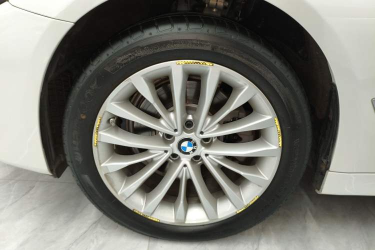 Used BMW 5 Series 2022 Restyled 525Li Luxury Package Exterior 7