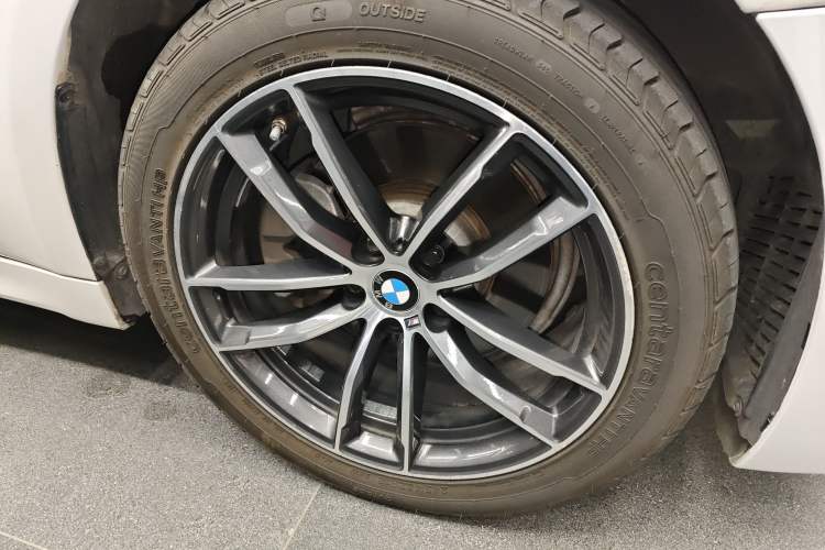Used BMW 5 Series 2022 Restyled 525Li M Sport Package Exterior 7