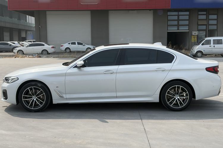 Used BMW 5 Series 2022 Second Facelift 525Li M Sport Package Exterior 8