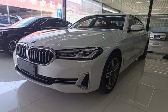 Używany BMW 5 Series 2022 Updated 530Li Leading Edition Luxury Package