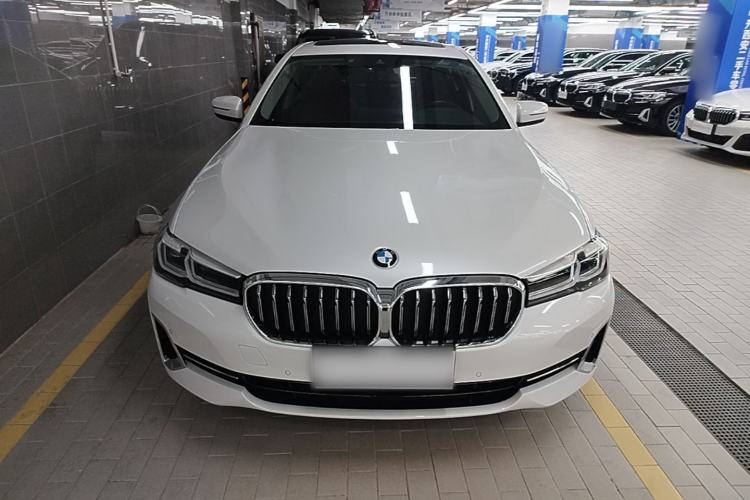 Used BMW 5 Series 2022 Second Facelift 525Li Luxury Package Front