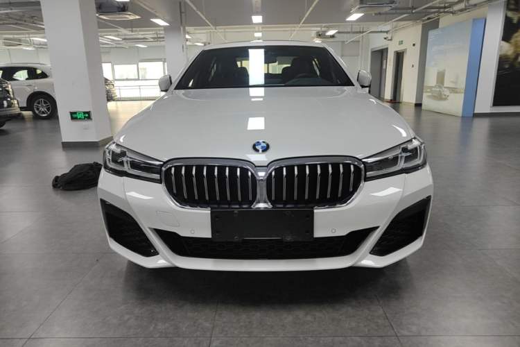 Used BMW 5 Series 2022 Second Facelift 530Li Leading Edition M Sport Package Front