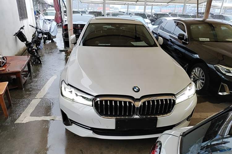 Used BMW 5 Series 2022 Restyled 525Li Luxury Package Front