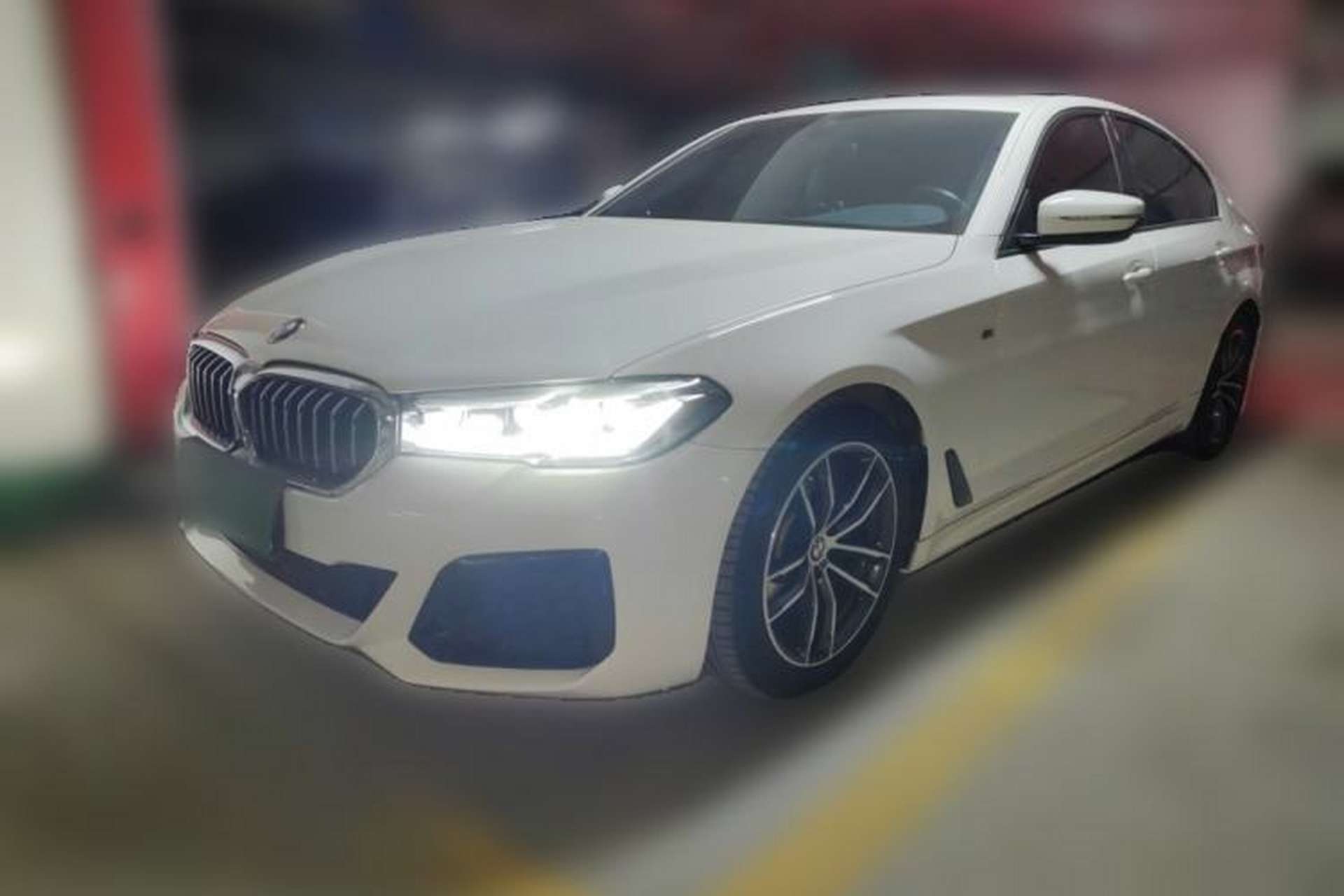 Used BMW 5 Series 2022 525i M Sport Package Front Left 45 Deg