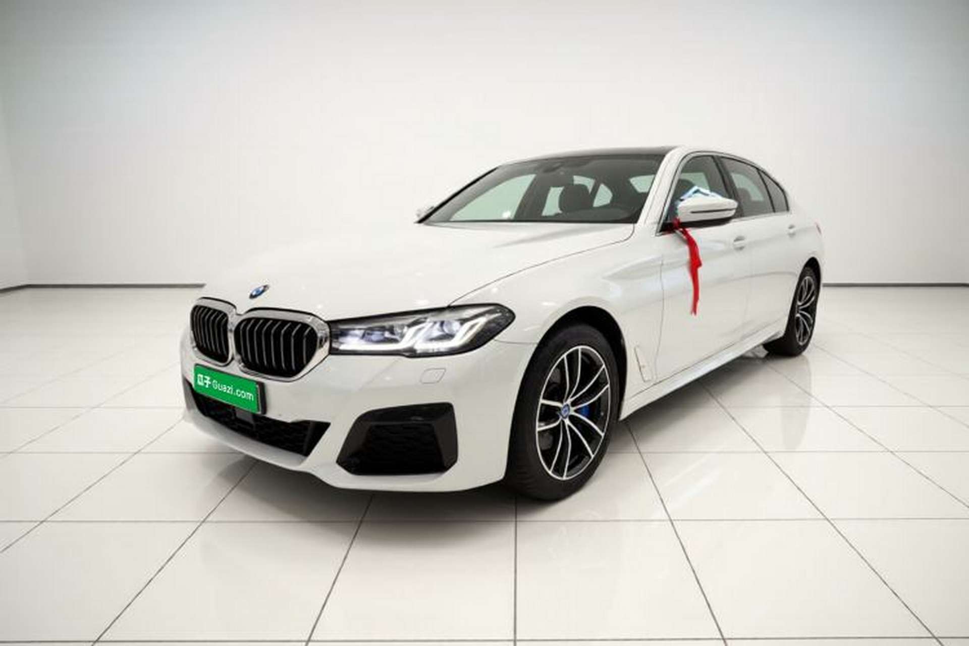 Used BMW 5 Series 2022 Restyled 525Li M Sport Package Front Left 45 Deg