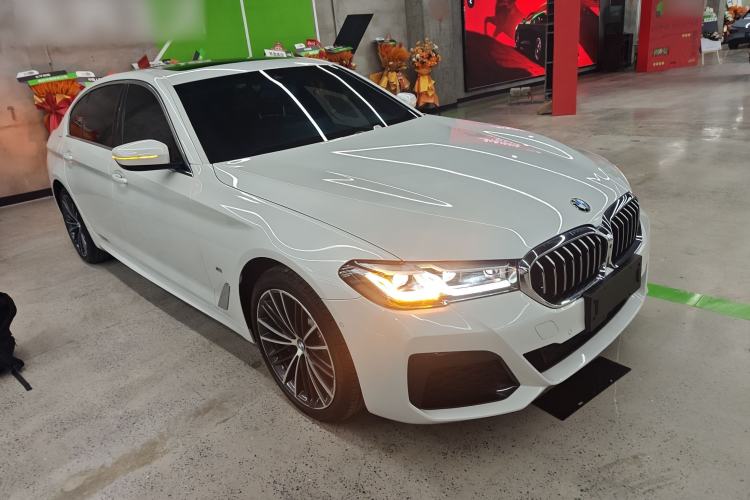 Used BMW 5 Series 2022 Restyled 530Li Leading Edition M Sport Package Front Right 45 Deg