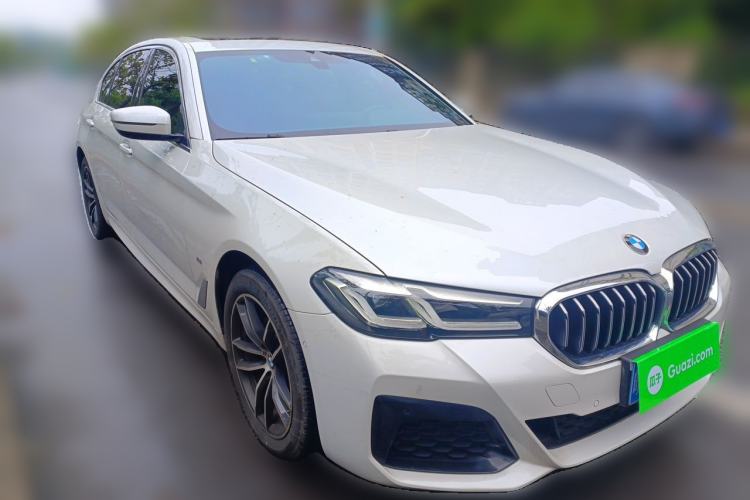 Used BMW 5 Series 2022 Restyled 525Li M Sport Package Front Right 45 Deg