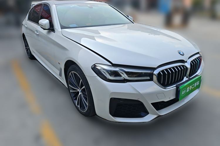 Used BMW 5 Series 2022 Restyled 530Li Leading Edition M Sport Package Front Right 45 Deg