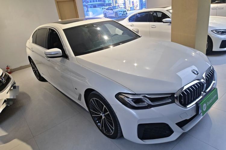 Used BMW 5 Series 2022 Restyled 530Li Leading Edition M Sport Package Front Right 45 Deg