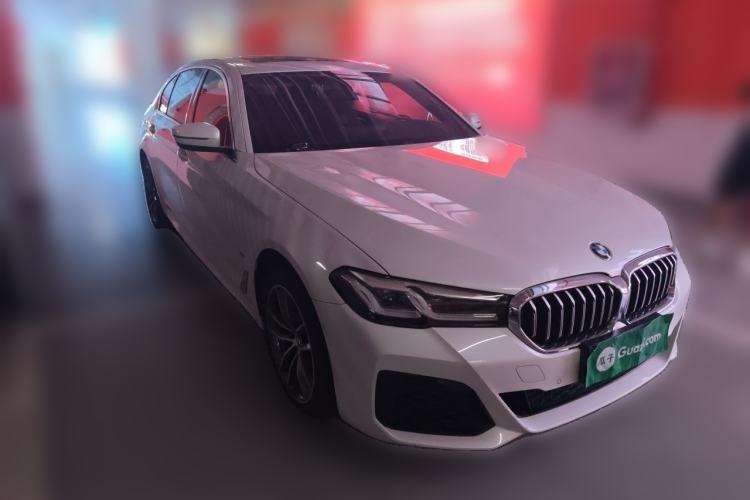 Used BMW 5 Series 2022 525Li M Sport Package Front Right 45 Deg