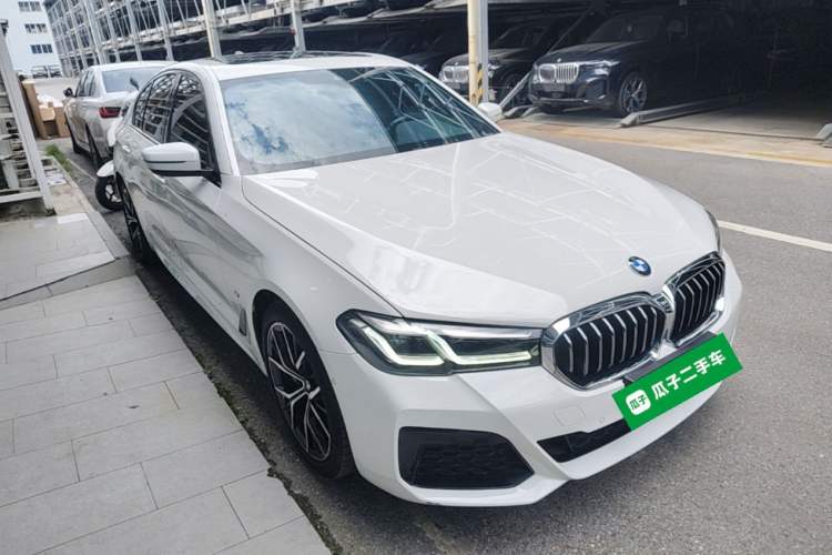 Used BMW 5 Series 2022 Updated 530i M Sport Package Front Right 45 Deg