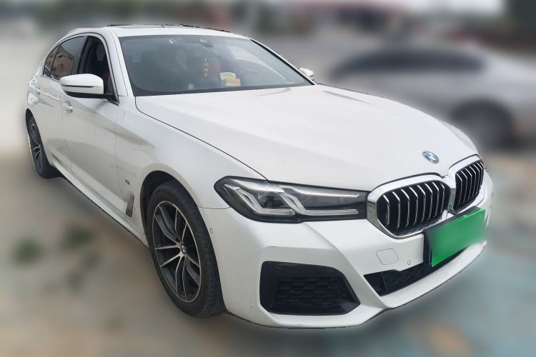 Used BMW 5 Series 2022 525Li M Sport Package Front Right 45 Deg