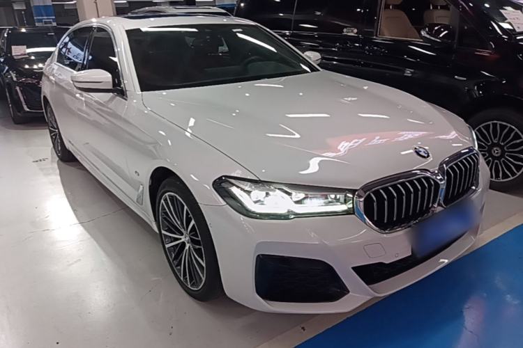 Used BMW 5 Series 2022 Restyled 530Li Leading Edition M Sport Package Front Right 45 Deg