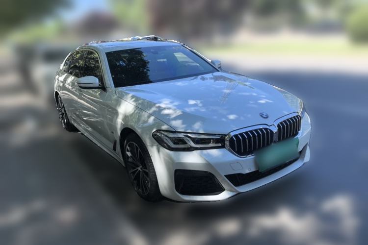 Used BMW 5 Series 2022 Restyled 530Li Leading Edition M Sport Package Front Right 45 Deg