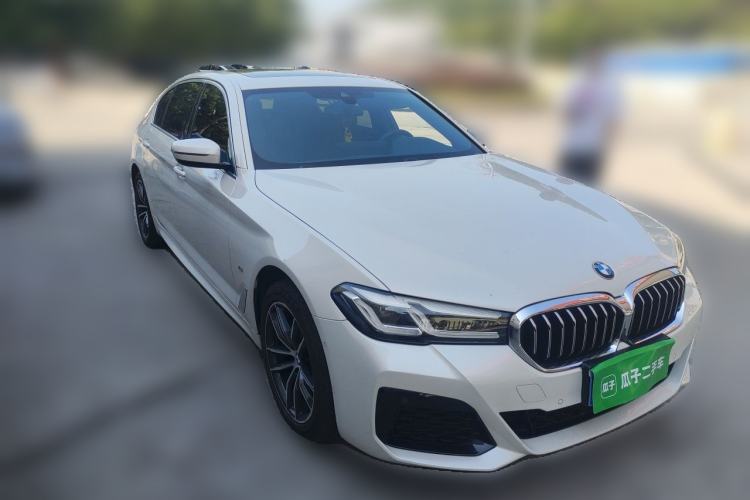 Used BMW 5 Series 2022 Restyled 525Li M Sport Package Front Right 45 Deg