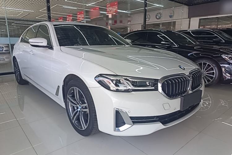 Used BMW 5 Series 2022 Updated 530Li Leading Edition Luxury Package Front Right 45 Deg