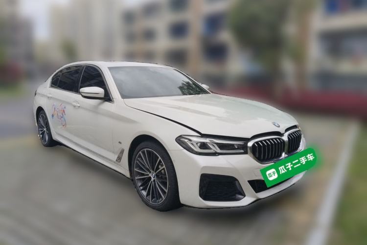 Used BMW 5 Series 2022 Restyled 530Li Leading Edition M Sport Package Front Right 45 Deg