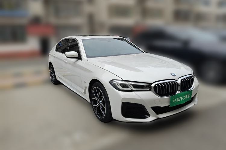 Used BMW 5 Series 2022 Second Facelift 530Li Luxury Version M Sport Package Front Right 45 Deg