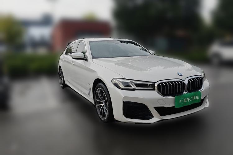 Used BMW 5 Series 2022 Restyled 525Li M Sport Package Front Right 45 Deg