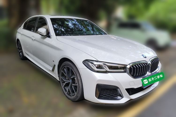 Used BMW 5 Series 2022 Revised Version 3 530Li Luxury Edition M Sport Package Front Right 45 Deg