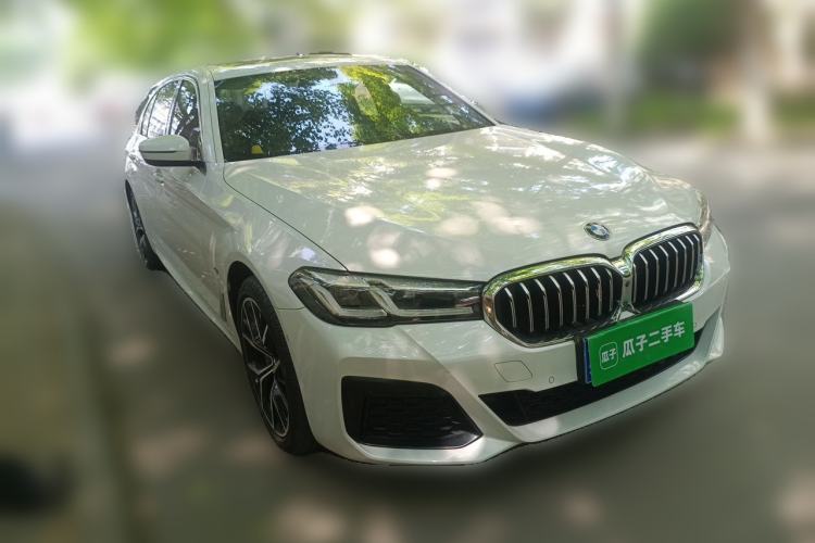 Used BMW 5 Series 2022 Second Facelift 530Li Luxury Version M Sport Package Front Right 45 Deg