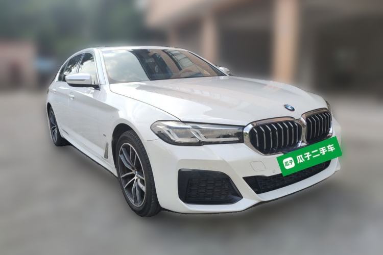 Used BMW 5 Series 2022 Restyled 525Li M Sport Package Front Right 45 Deg