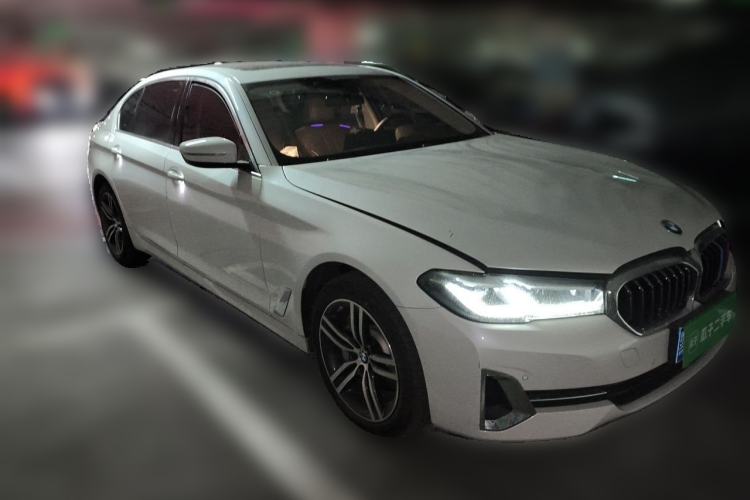 Used BMW 5 Series 2022 Second Facelift 530Li xDrive Luxury Package Front Right 45 Deg