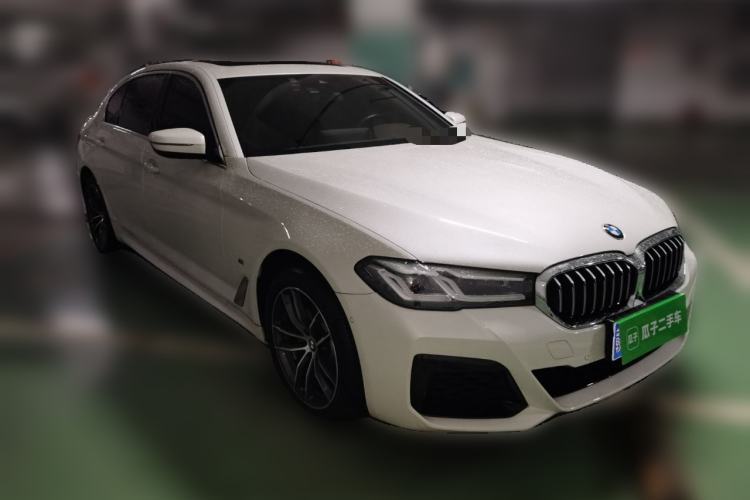 Used BMW 5 Series 2022 Restyled 525Li M Sport Package Front Right 45 Deg