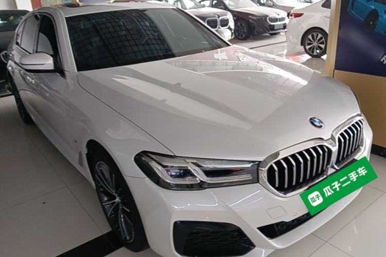 Used BMW 5 Series 2022 Second Facelift 530Li Leading Edition M Sport Package Front Right 45 Deg