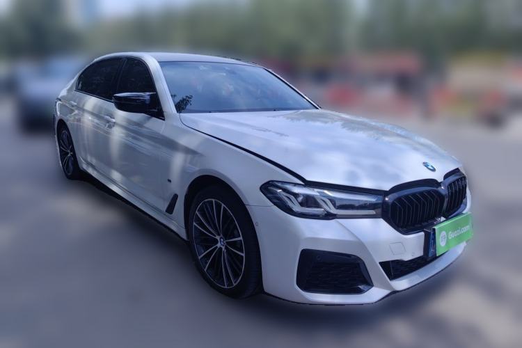 Used BMW 5 Series 2022 Revised Version 530Li xDrive M Sport Package Front Right 45 Deg