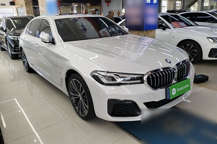 Used BMW 5 Series 2022 Second Facelift 530Li Leading Edition M Sport Package Front Right 45 Deg