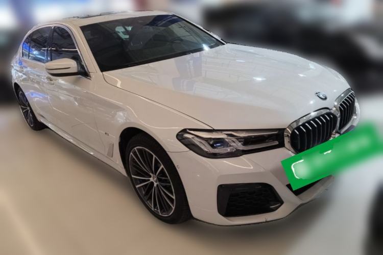 Used BMW 5 Series 2022 Restyled 530Li Leading Edition M Sport Package Front Right 45 Deg