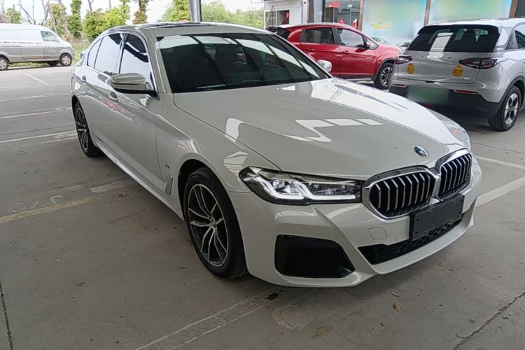 Used BMW 5 Series 2022 Restyled 525Li M Sport Package Front Right 45 Deg