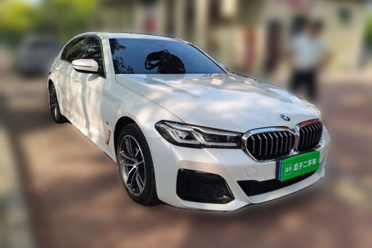 Used BMW 5 Series 2022 Restyled 525Li M Sport Package Front Right 45 Deg