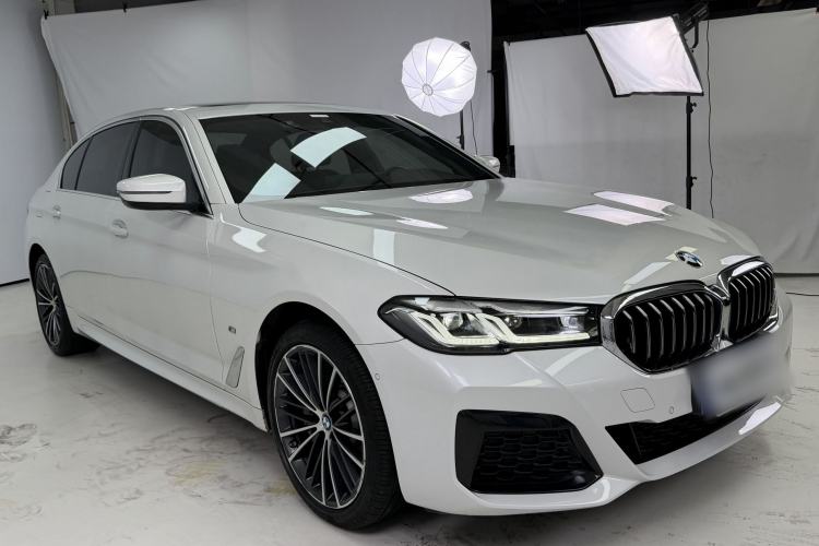 Used BMW 5 Series 2022 Restyled 530Li Leading Edition M Sport Package Front Right 45 Deg